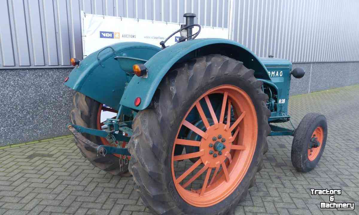 Oldtimers Hanomag R28 Tractor Oldtimer