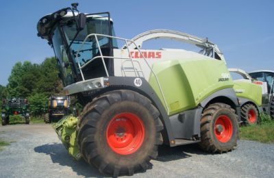 Forage-harvester Claas Jaguar 980 W/Orbis 750 or Orbis 600