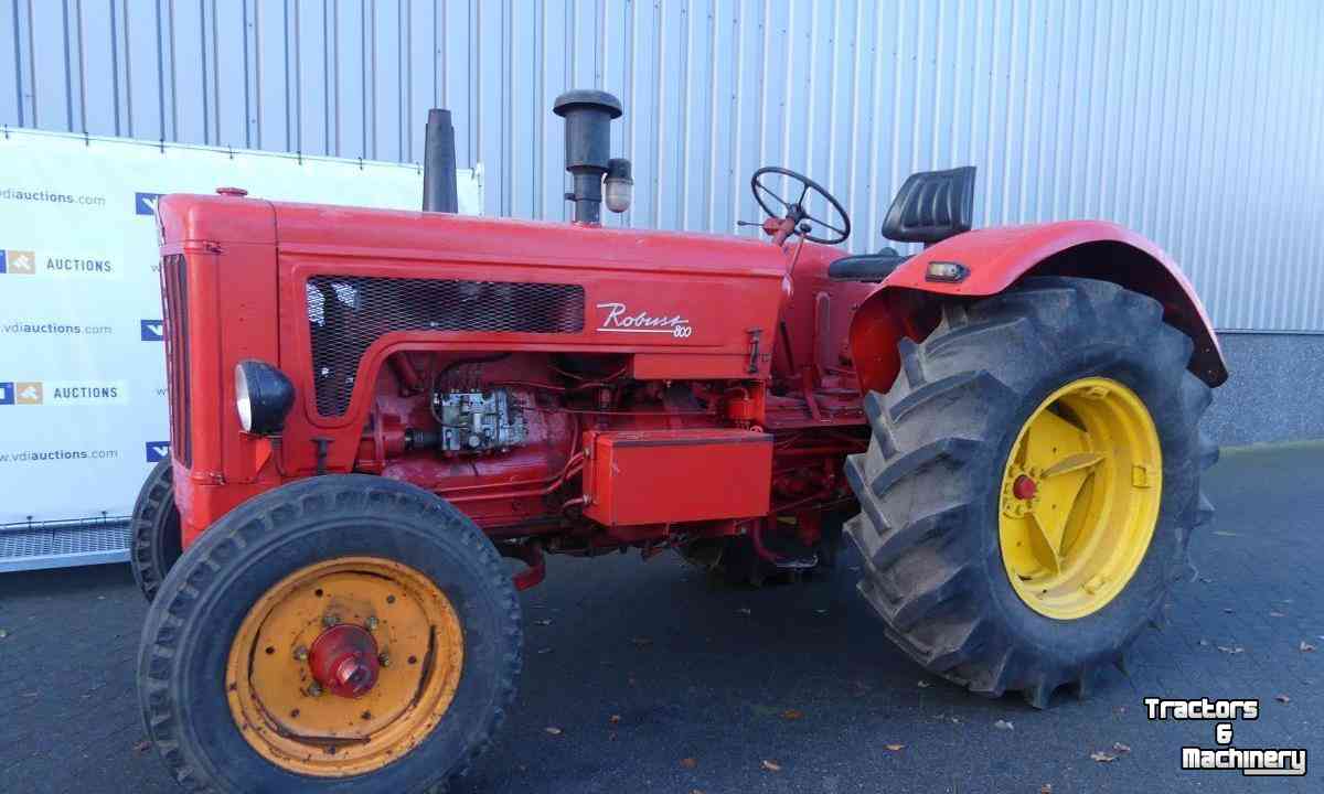 Oldtimers Hanomag Robust 800 Oldtimer Tractor