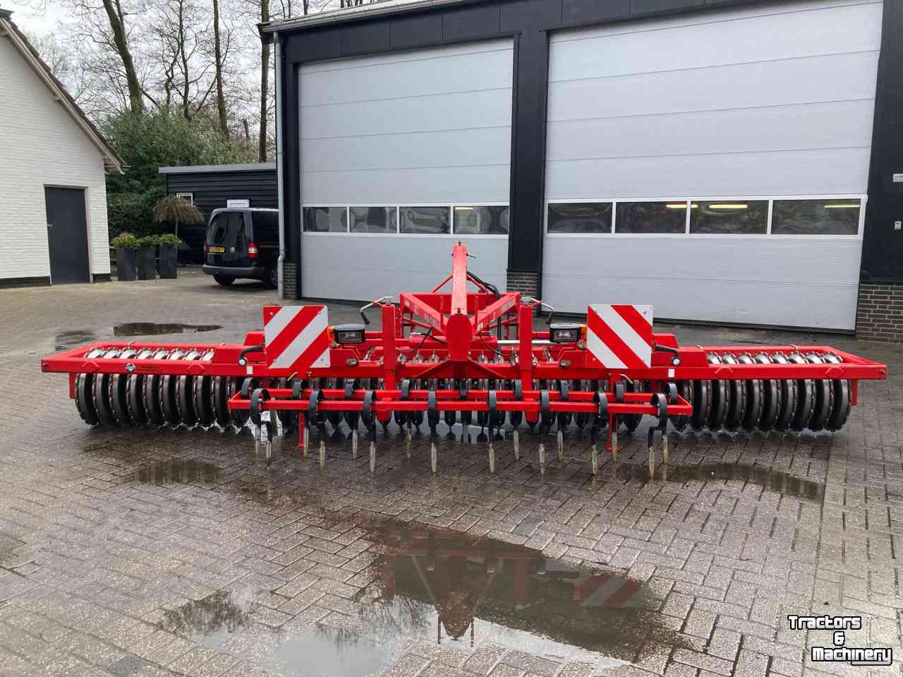 Seedbed combination He-Va Frontroller 600