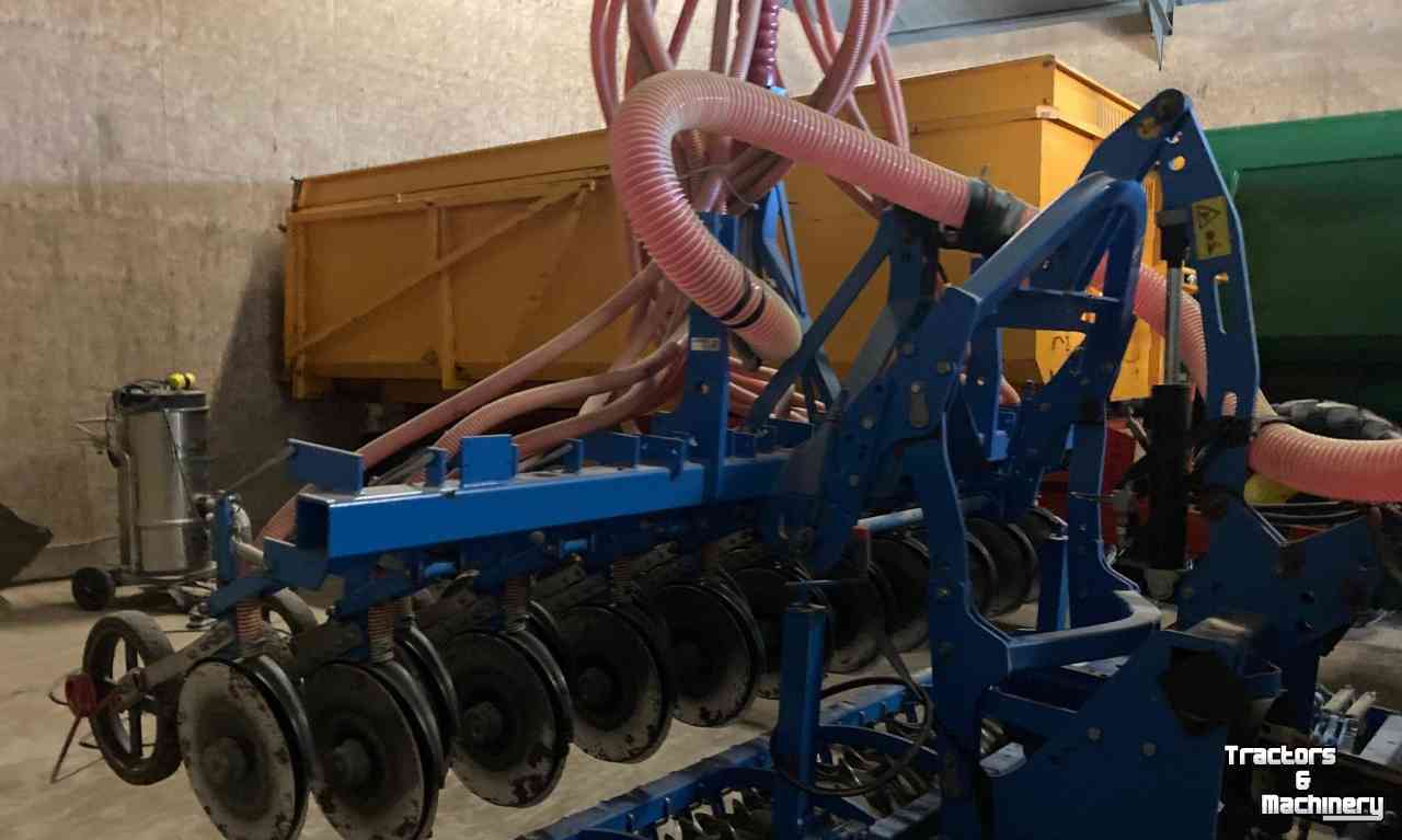 Seed drill Lemken 20/300 Zaaibalk