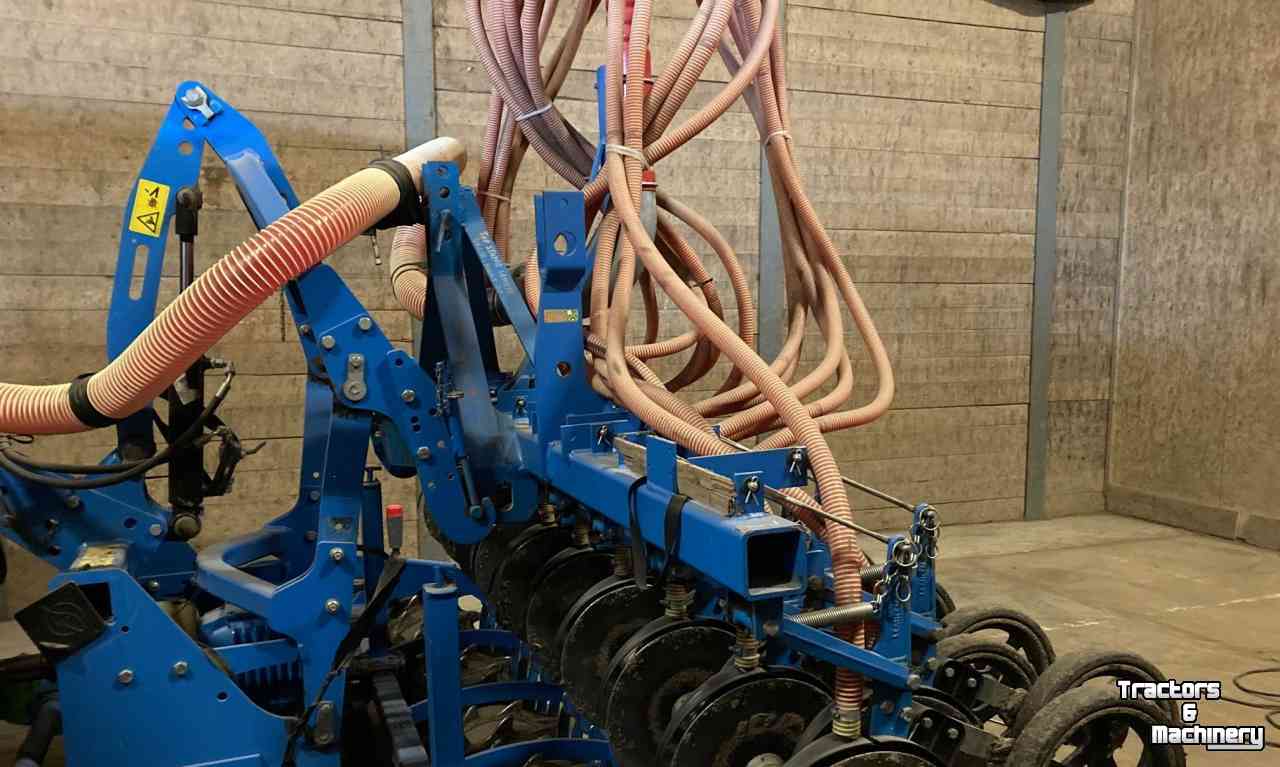 Seed drill Lemken 20/300 Zaaibalk