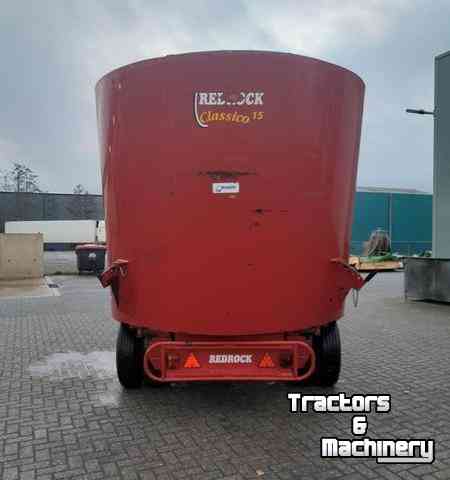 Vertical feed mixer Redrock Classico 15 Verticale Voermengwagen