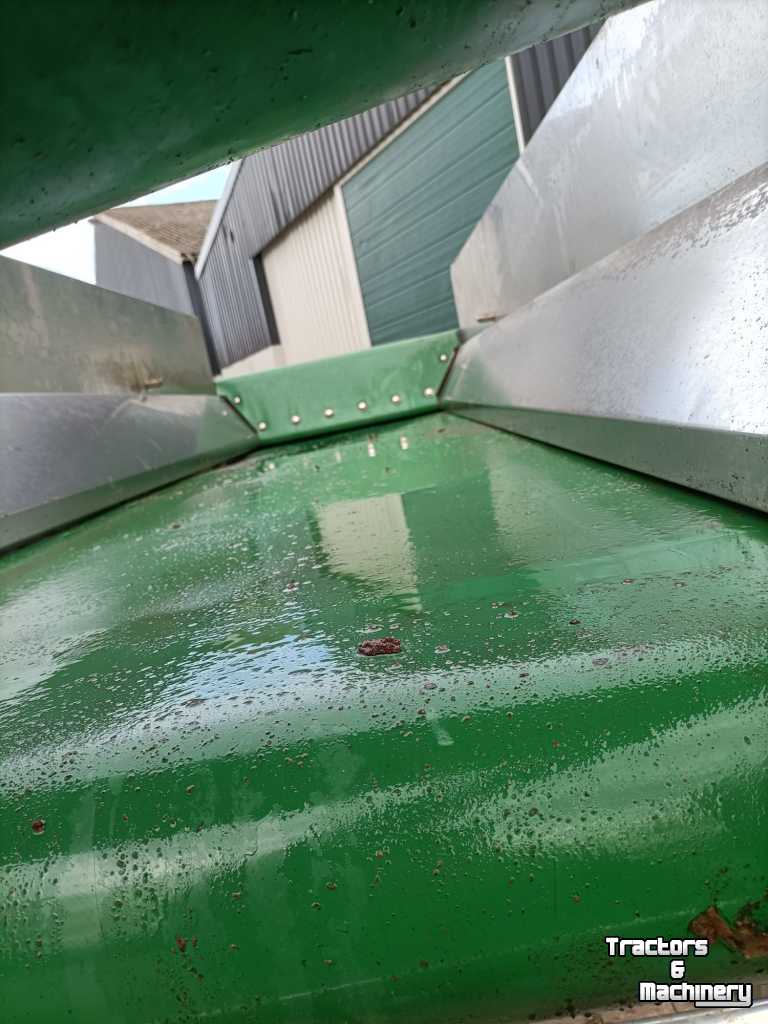 Bulk box tipper  Mountec even-flow + kisten vuller easy-flow