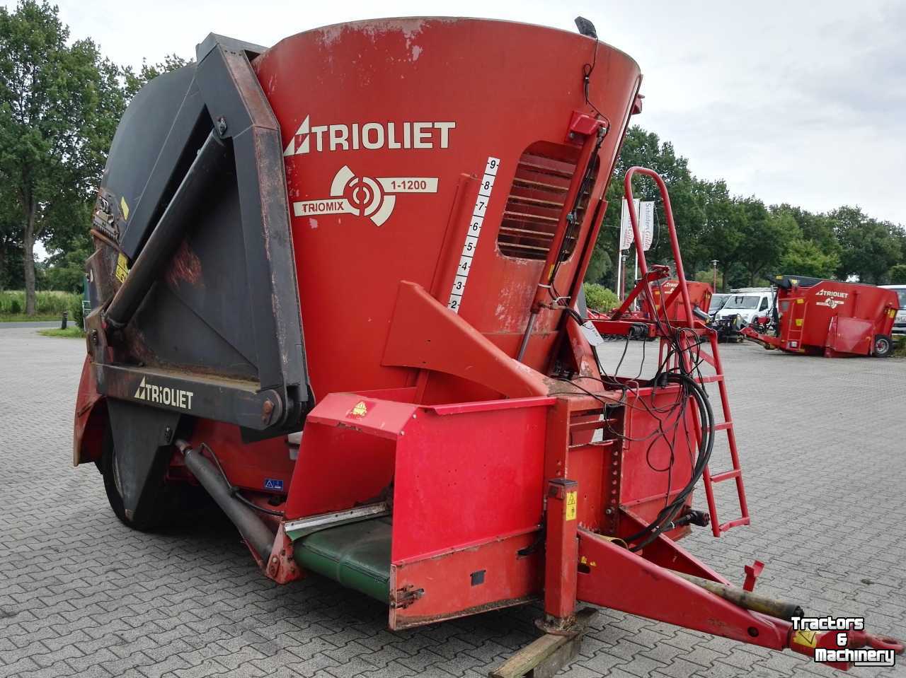 Vertical feed mixer Trioliet Trioliet Triomix 12 1-1200 Mengwagen Voermachines