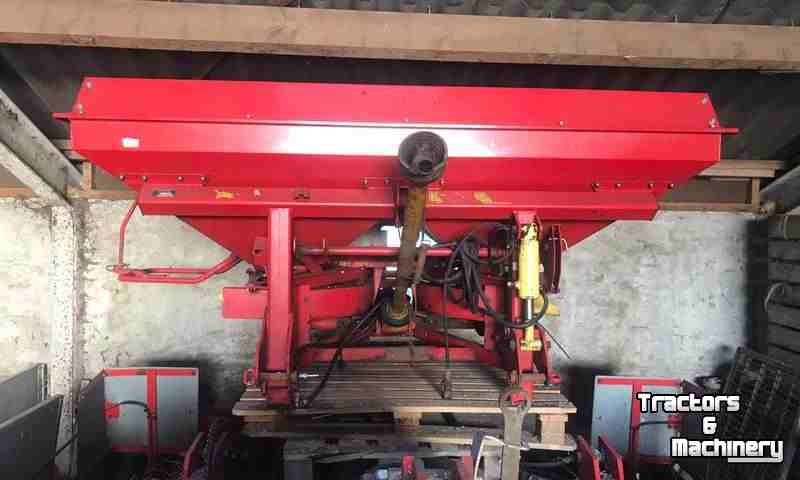 Fertilizer spreader Lely Superlarge