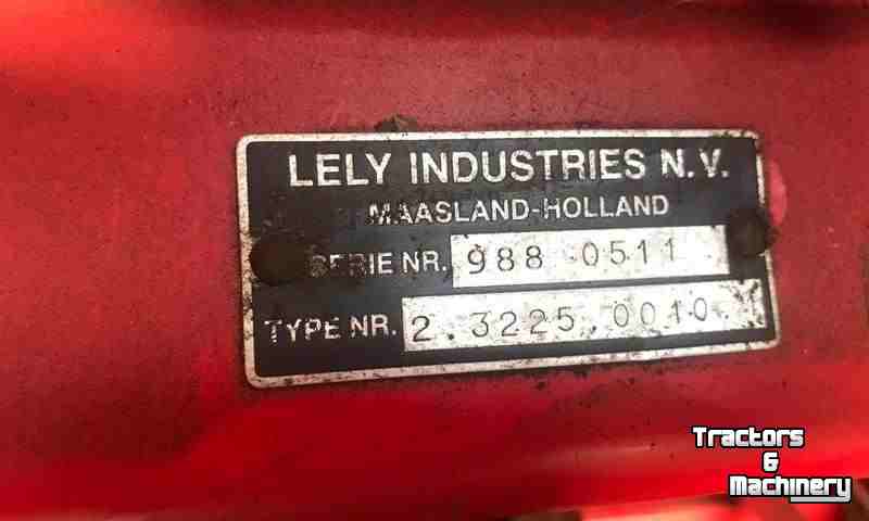 Fertilizer spreader Lely Superlarge