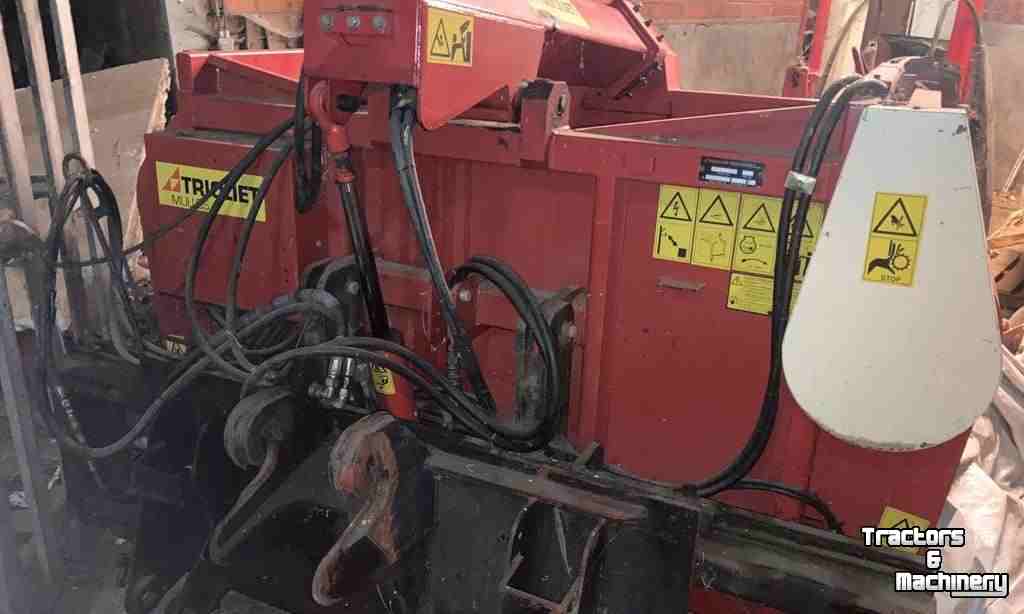 Silage grab-cutter Trioliet UK B MIX Uitkuilbak