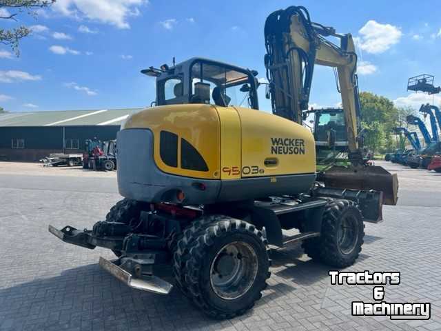 Excavator mobile Neuson 9503