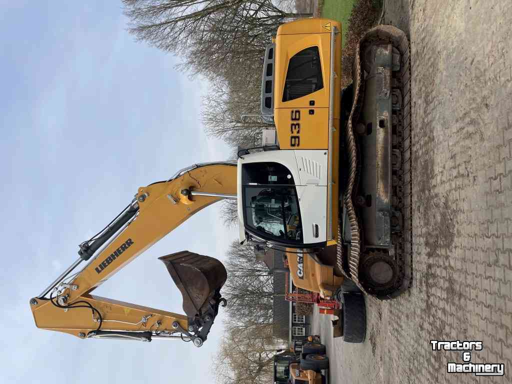 Excavator tracks Liebherr 936