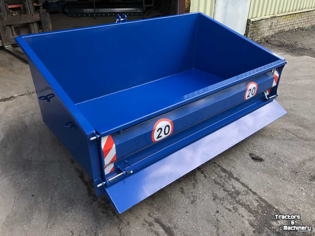 Tractor tipping boxes Ceres 1100-2000