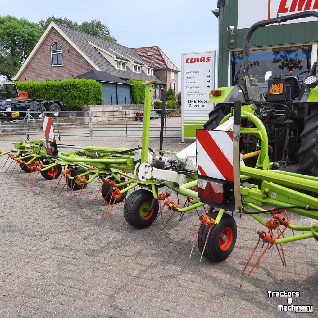 Tedder Claas Volto 1100 schudder