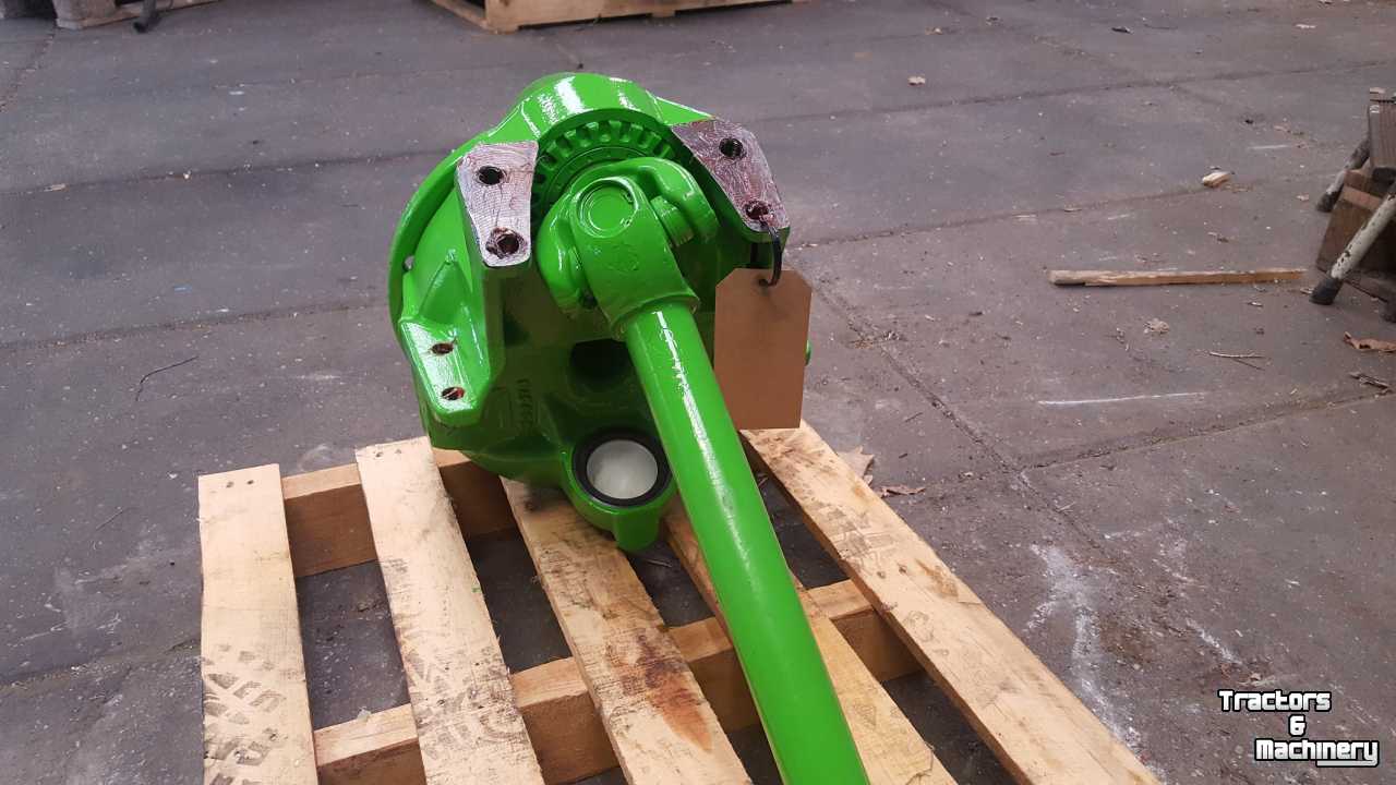 Diverse new spare-parts Merlo 26-6 t/m roto