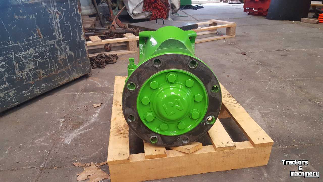 Diverse new spare-parts Merlo 26-6 t/m roto