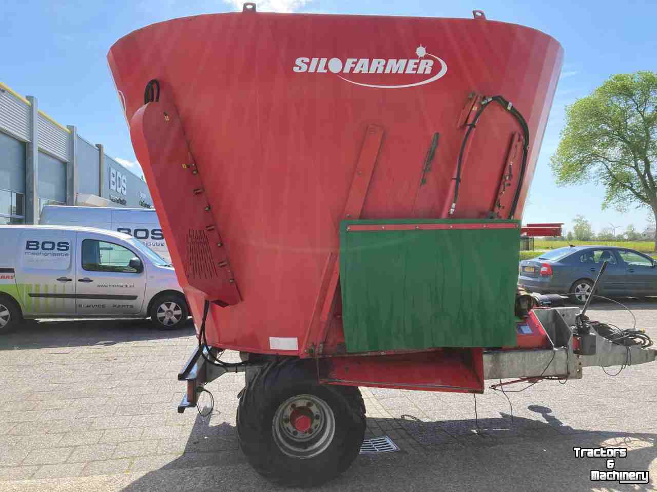 Vertical feed mixer Trioliet Silofarmer TM 114T