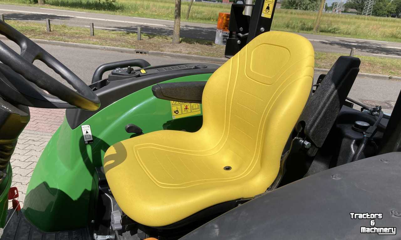 Horticultural Tractors John Deere 4052 M Compact Tractor