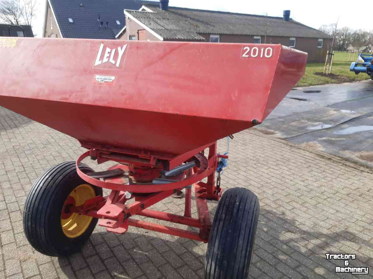 Fertilizer spreader Lely Lely 2010 kunstmeststrooier op onderstel