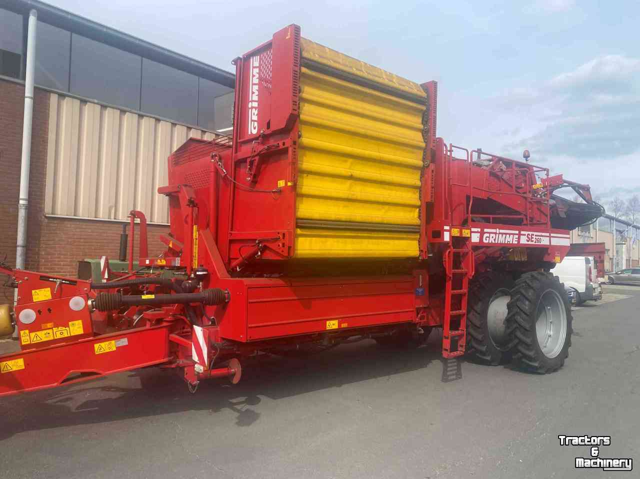 Potato harvester Grimme SE260NB