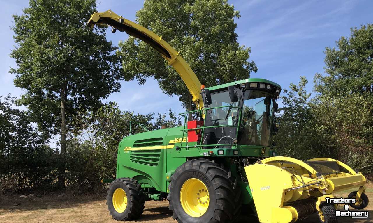 Forage-harvester John Deere 7500 Veldhakselaar Selfpropelled Forage Harvester