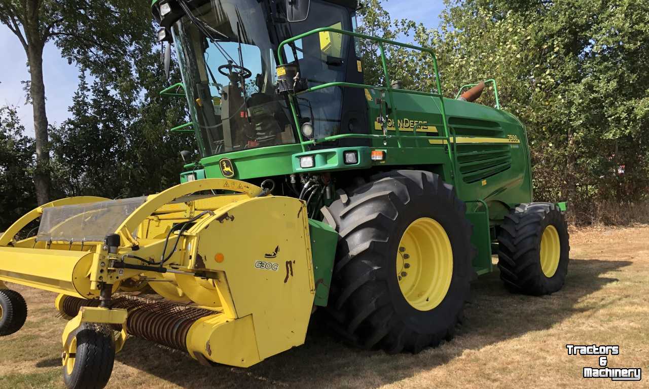 Forage-harvester John Deere 7500 Veldhakselaar Selfpropelled Forage Harvester