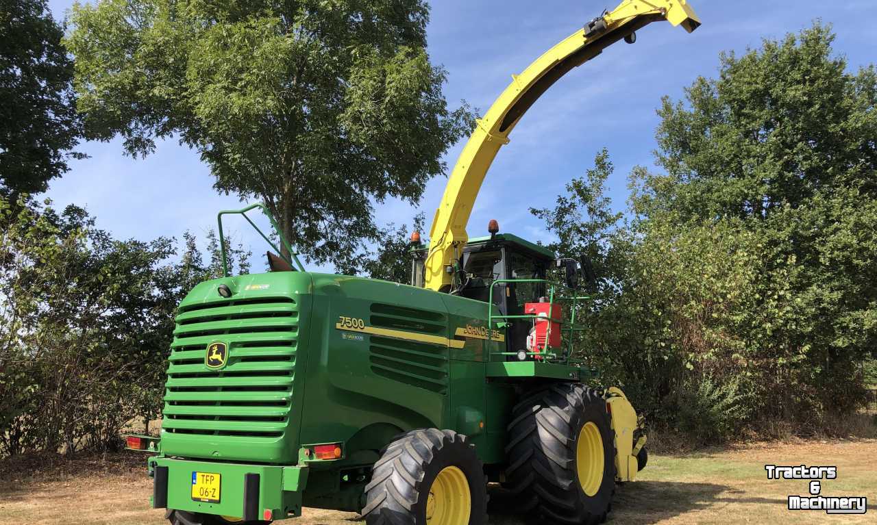 Forage-harvester John Deere 7500 Veldhakselaar Selfpropelled Forage Harvester