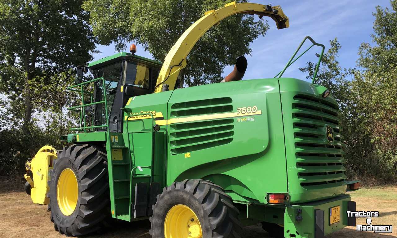 Forage-harvester John Deere 7500 Veldhakselaar Selfpropelled Forage Harvester