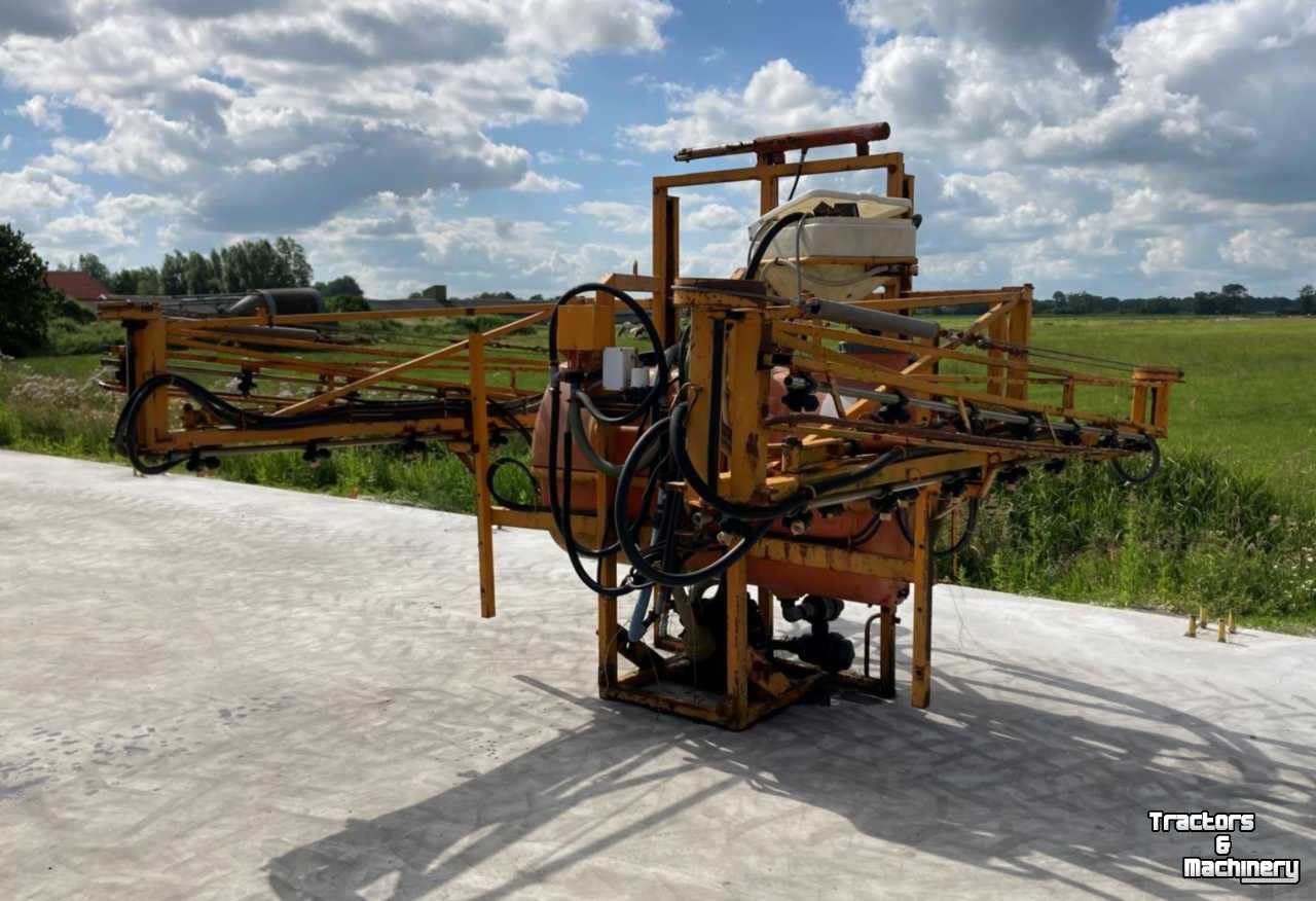 Fieldsprayer 3 points Cebeco Gedragen veldspuit. veldspuiten