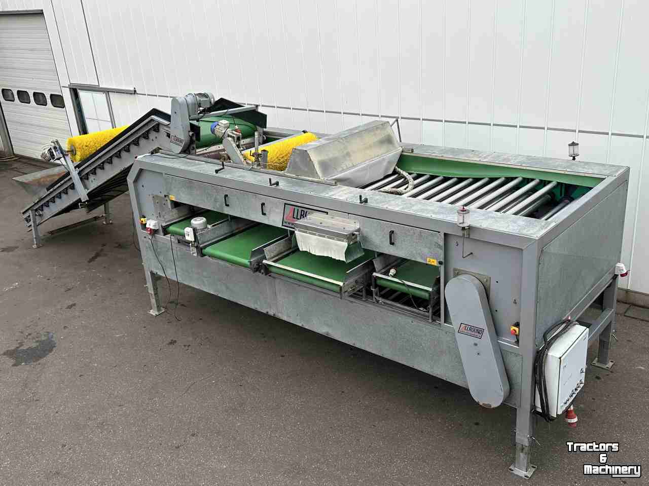 Sorting machine Allround Allround R150-70-4 radiaal rollensorteerder met 4 afvoerbanden