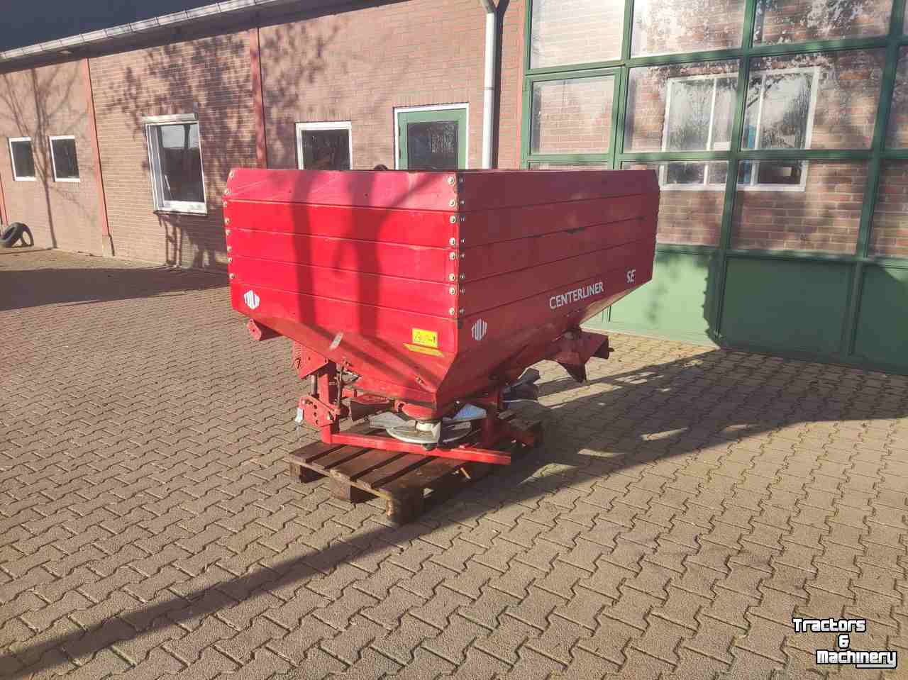 Fertilizer spreader Tulip Centerliner SE 3500