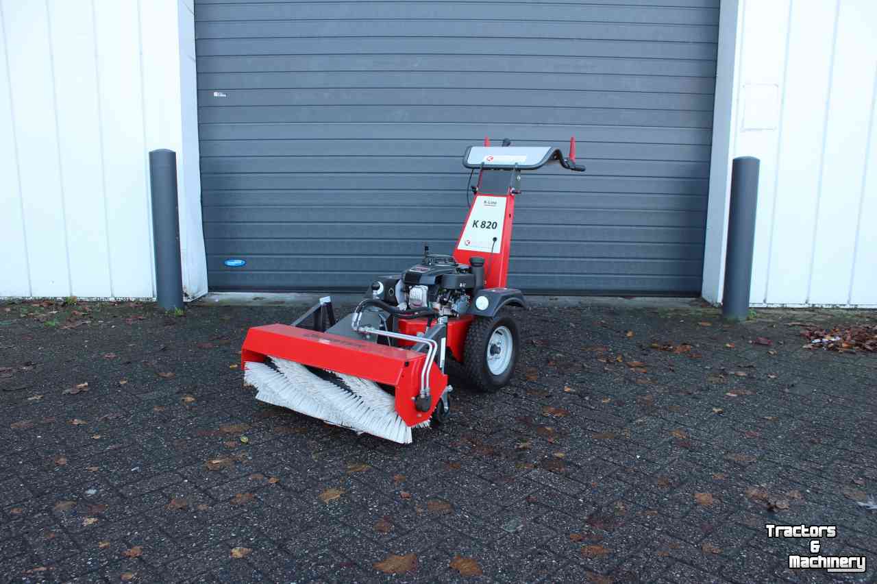 Sweeper Kersten K820 Pro werktuigdrager met bezem