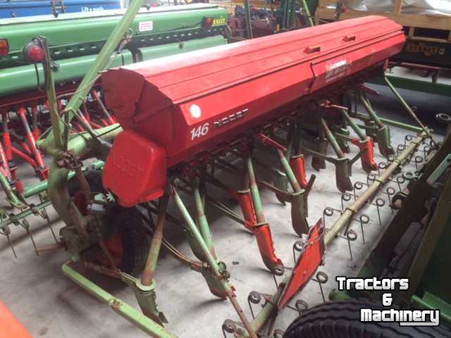 Seed drill Nodet Zaaimachine 3.0m 17 pijpen Nodet