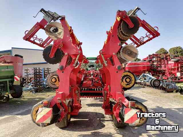 Disc harrow Vaderstad Carrier CR 820