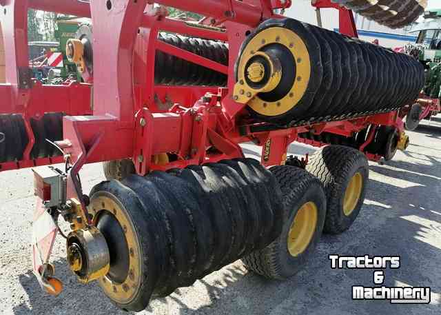 Disc harrow Vaderstad Carrier CR 820