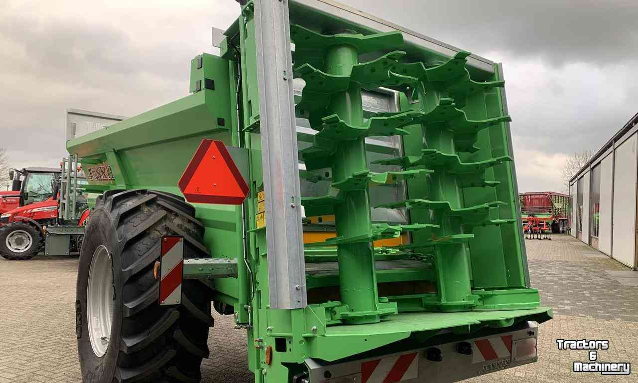 Manure spreader Joskin Tornado 3 T5011/11V