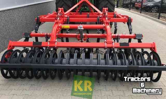 Cultivator Kuhn Cultimer  L300T  Cultivator