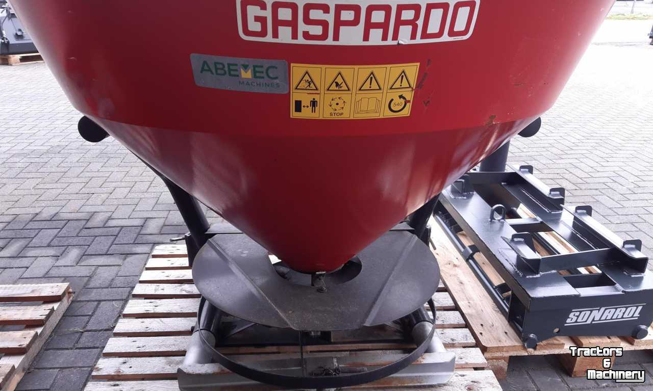 Fertilizer spreader Gaspardo Vulcano 800 Kunstmeststrooier