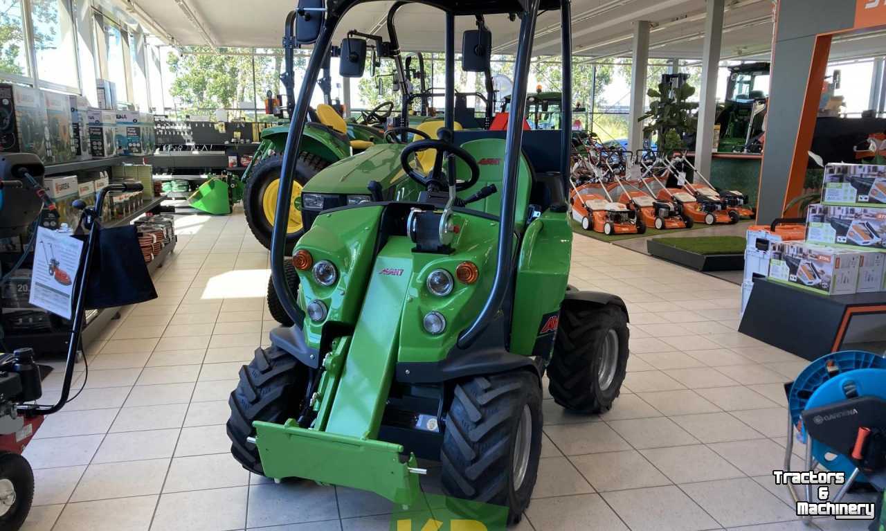 Wheelloader Avant 225 Mini-Shovel Kniklader