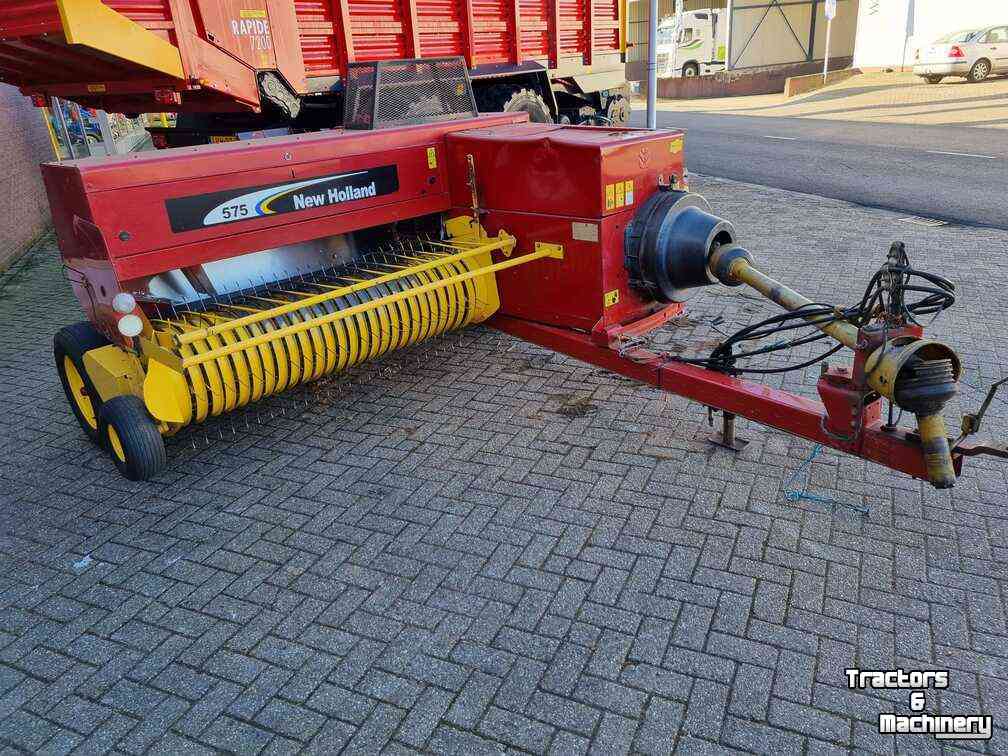 Balers New Holland 575 kleine pakkenpers