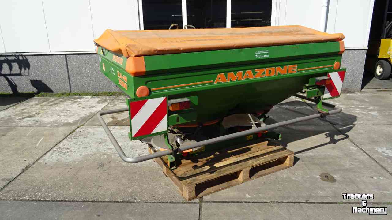 Fertilizer spreader Amazone ZAM 1200