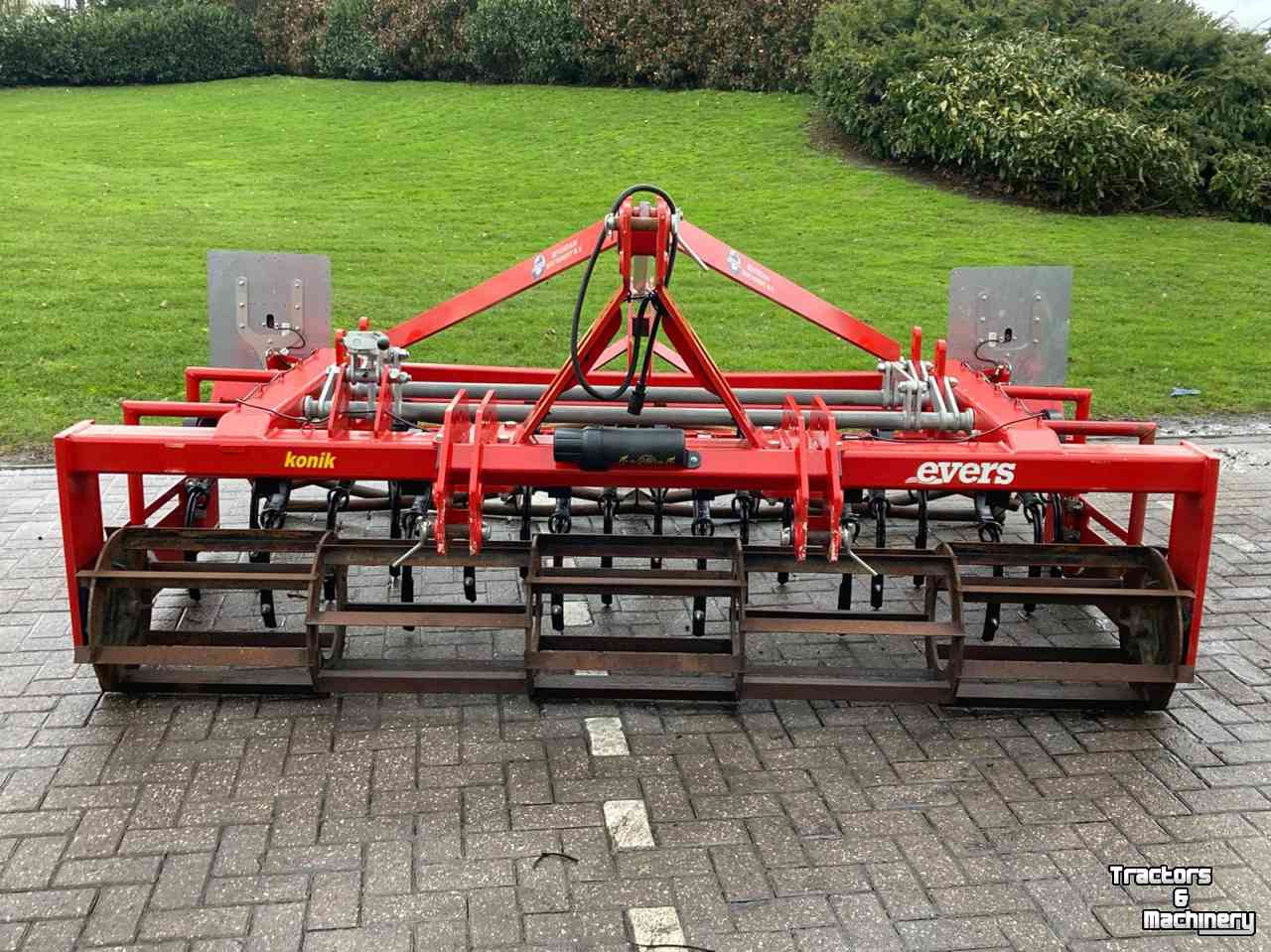 Seedbed combination Evers Konik+GKV-3 front zaaibedbereider