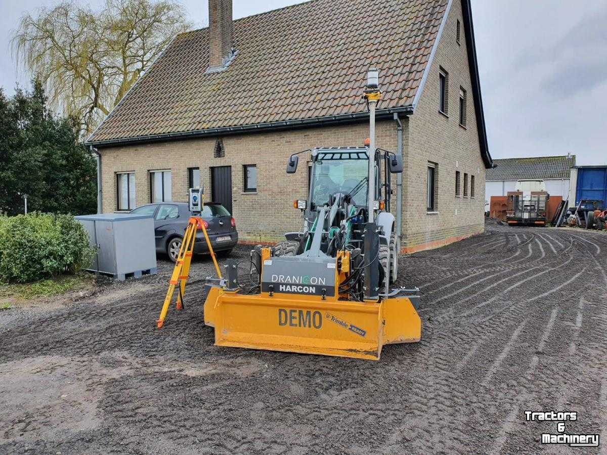 Scrapers Arctic Cat Grader Leveller