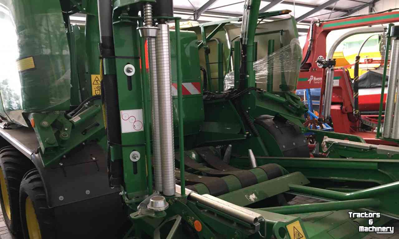 Balers John Deere C441R