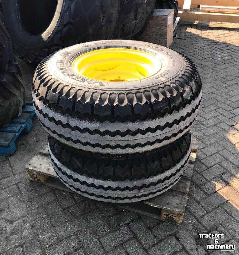 Wheels, Tyres, Rims & Dual spacers Vredestein 15/70X18