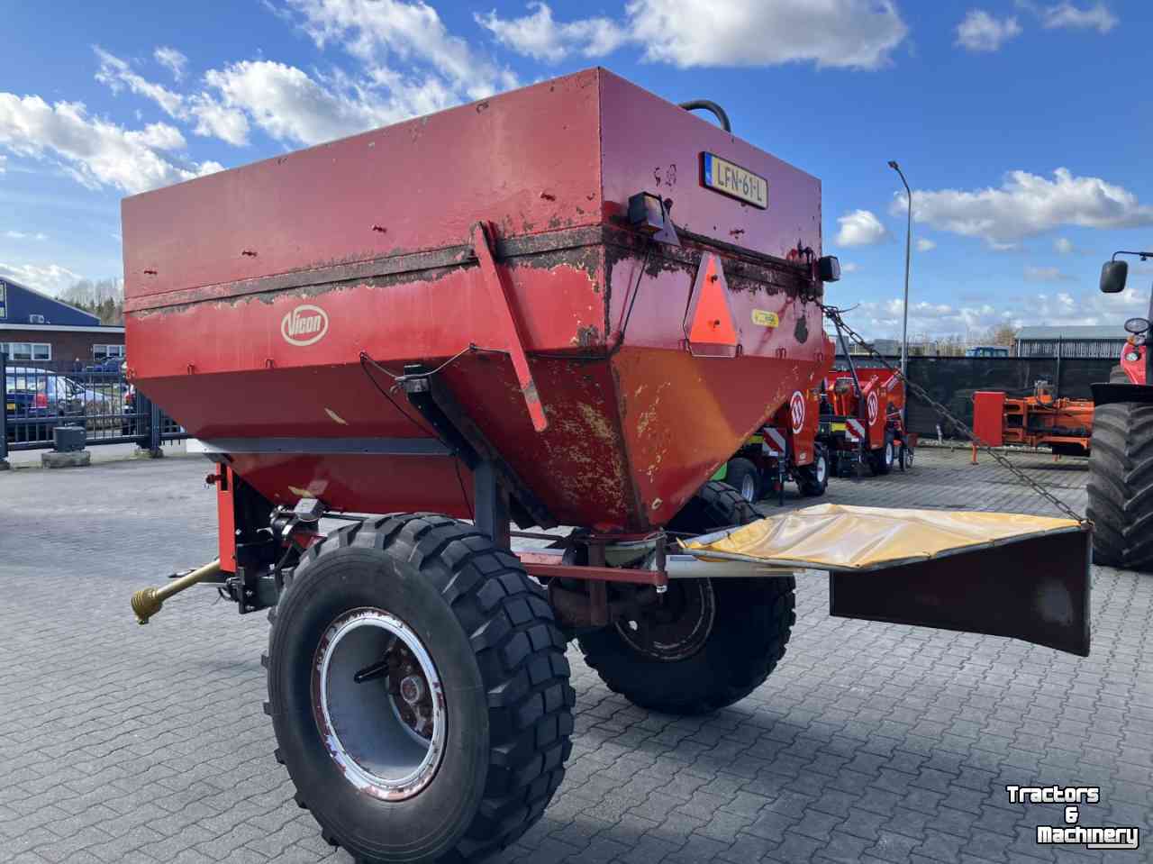 Fertilizer spreader Vicon Penton