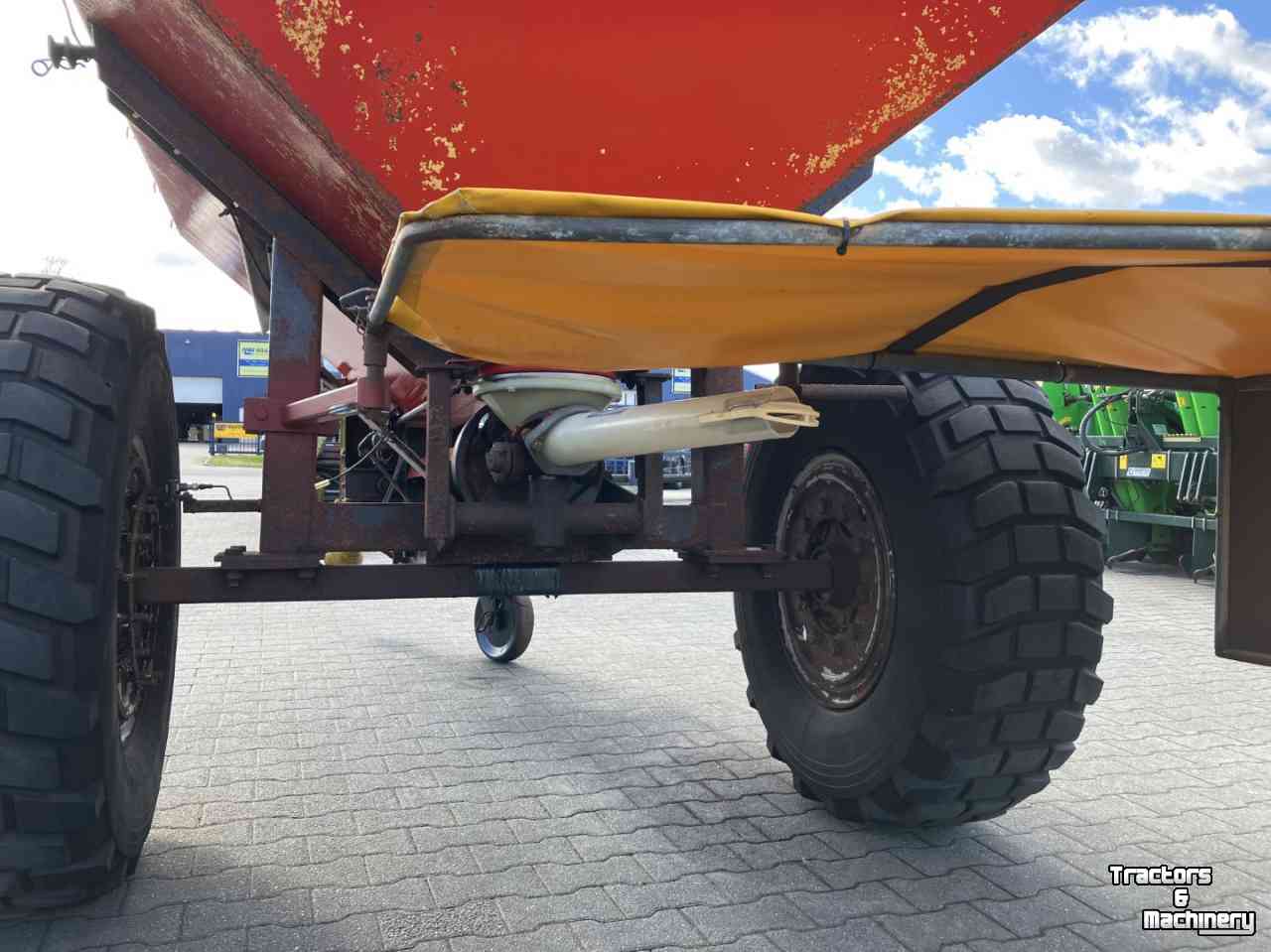 Fertilizer spreader Vicon Penton