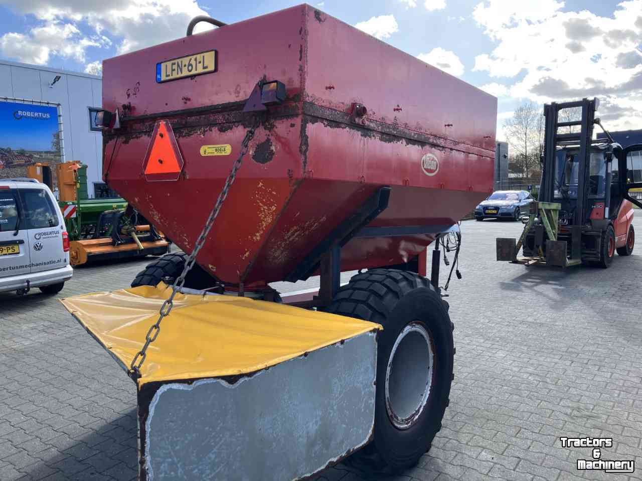 Fertilizer spreader Vicon Penton