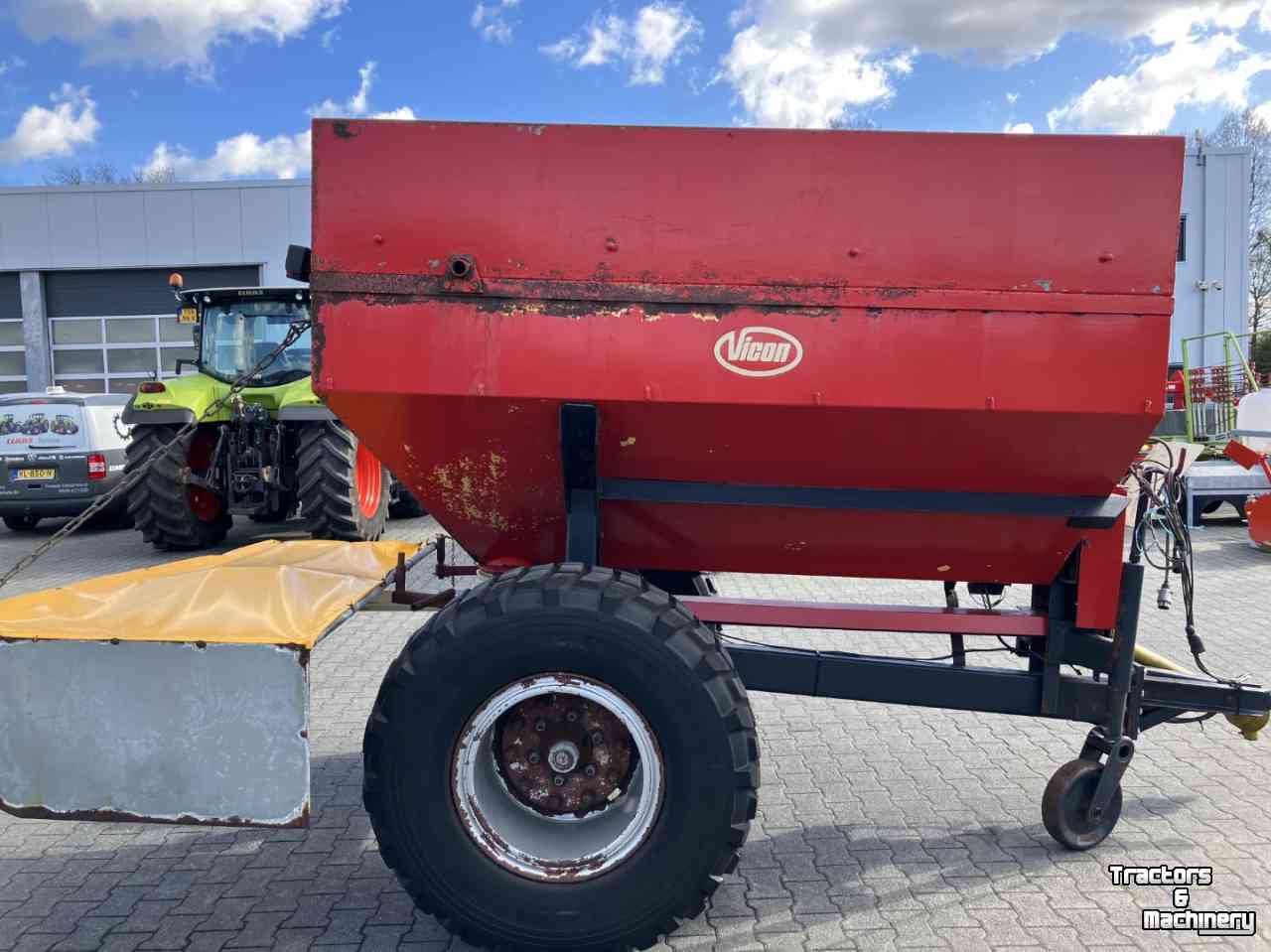 Fertilizer spreader Vicon Penton