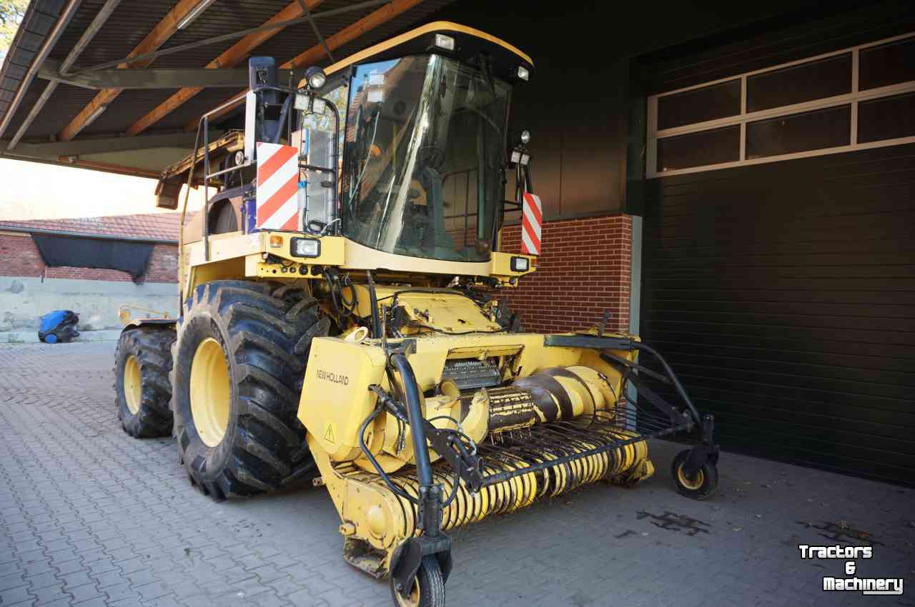 Forage-harvester New Holland FX 450 + Pick Up