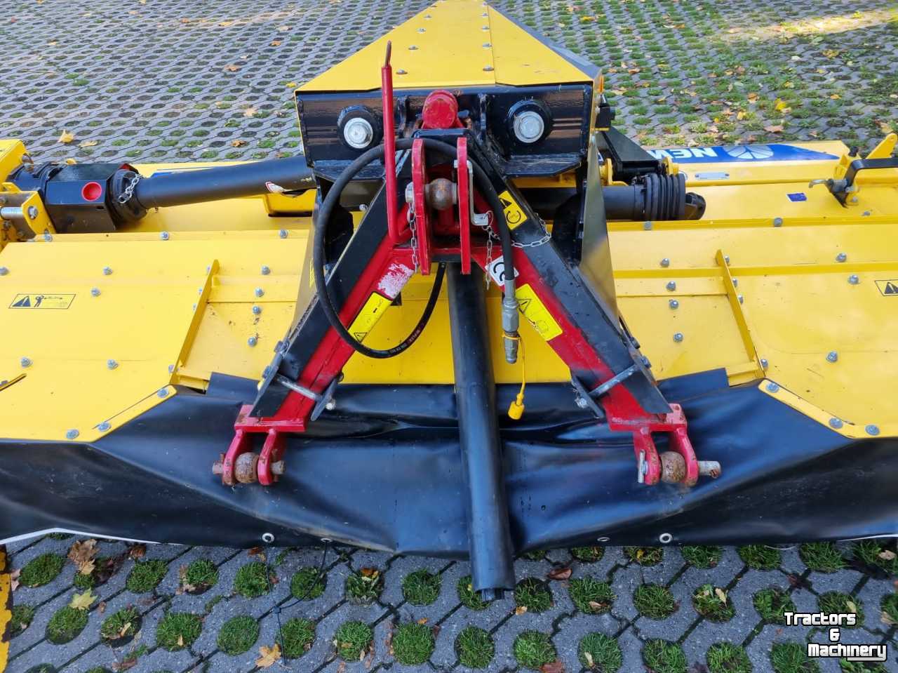 Mower New Holland Disccutter 320P en Disccutter F320P