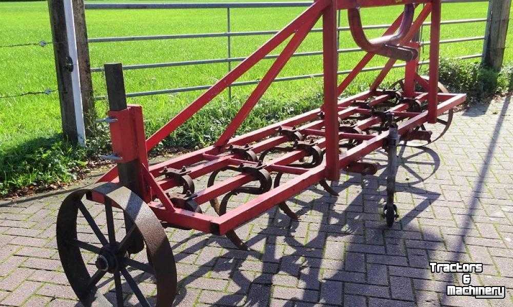 Cultivator  Triltand Cultivator Eigenbouw